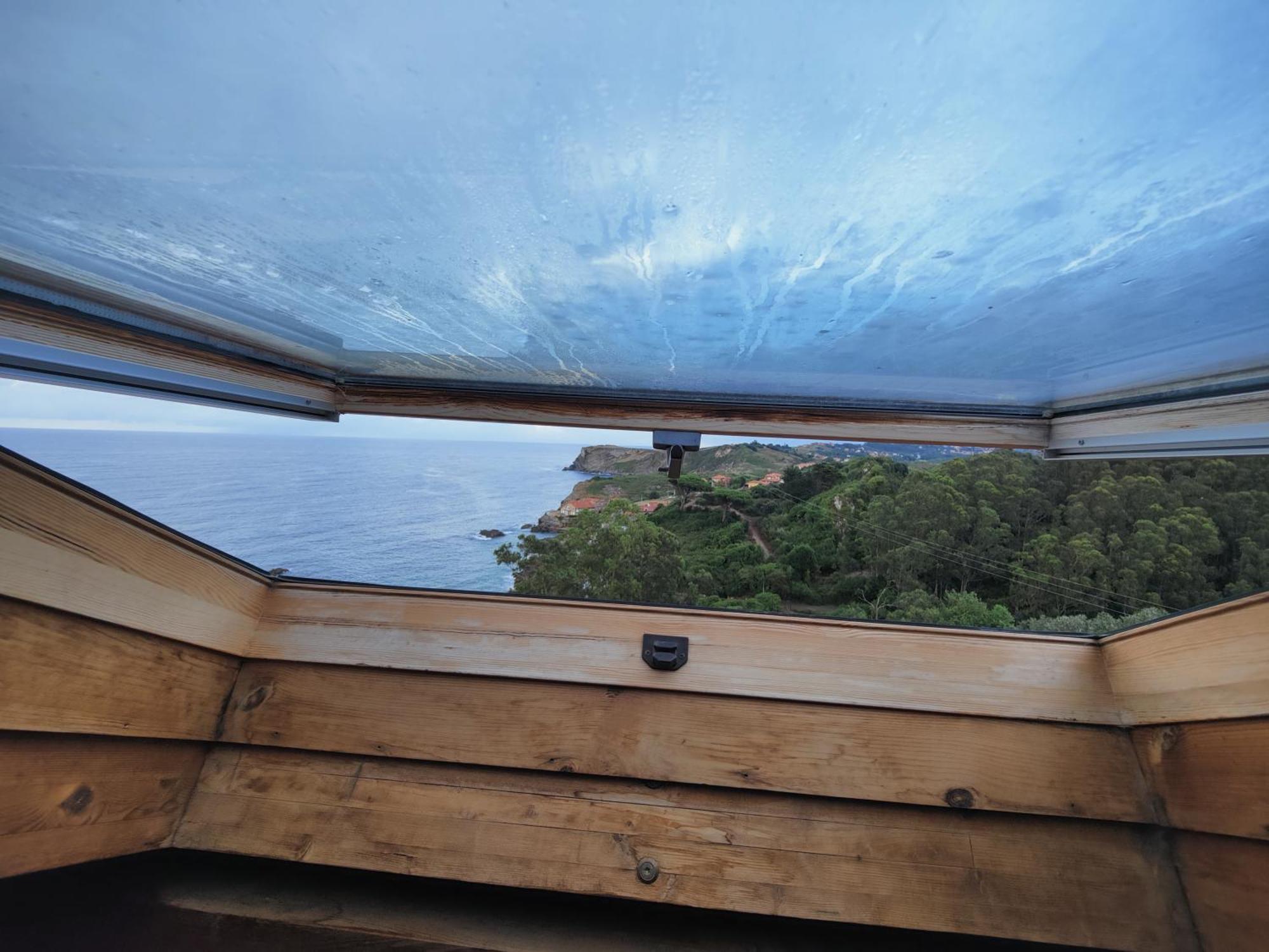 Ferienwohnung Bonito Duplex Con Vistas Al Mar Comillas Exterior foto